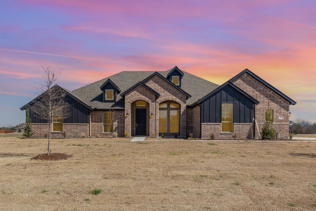 720 Candace Drive, DeSoto, TX 75115 — photo 1