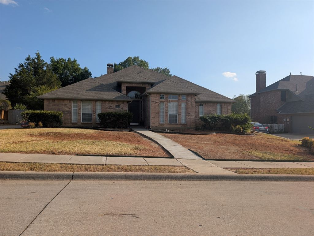 310 Chisholm Trail, Argyle, TX 76226 — photo 1