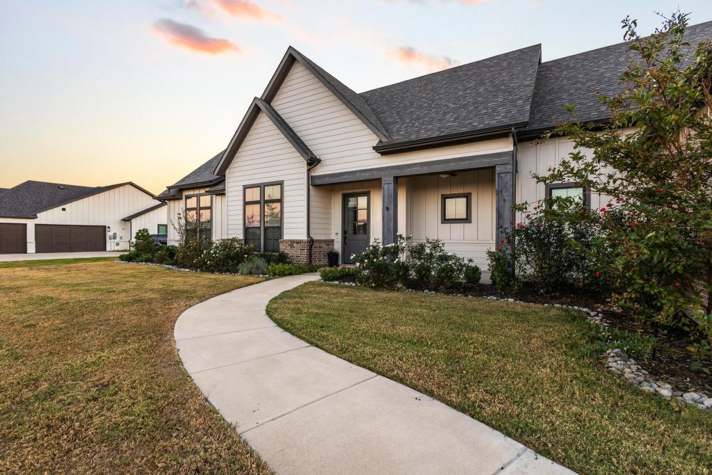 96 Stockton Drive, Van Alstyne, TX 75495 — photo 1