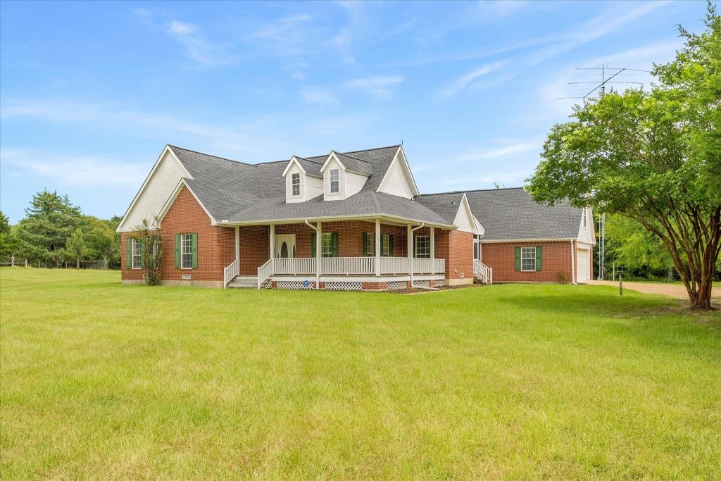 10495 Holly Creek Road, Terrell, TX 75160 — photo 1