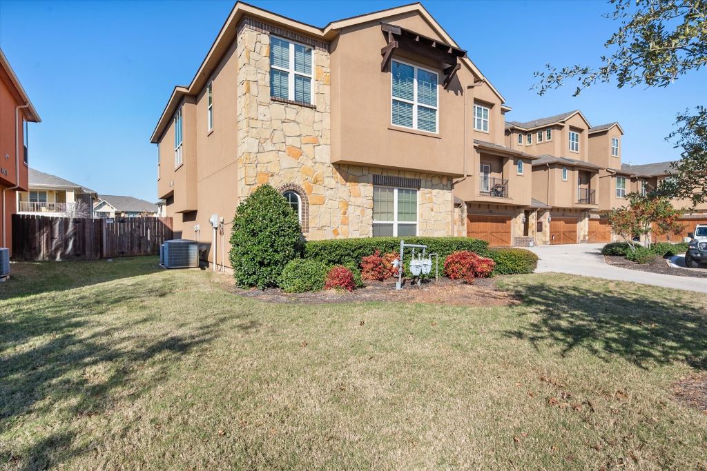 2630 Villa Di Lago 6, Grand Prairie, TX 75054 — photo 1
