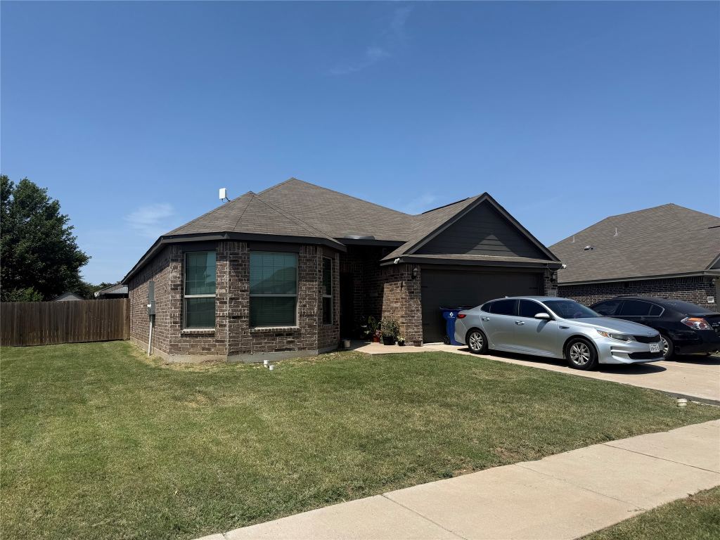 1036 Tumbleweed Trail, Crowley, TX 76036 — photo 1