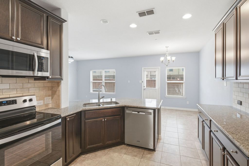 6548 Rutherford Road, Plano, TX 75023 — photo 1