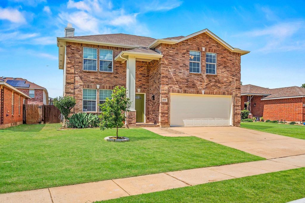 1725 Trego Drive, Fort Worth, TX 76247 — photo 1
