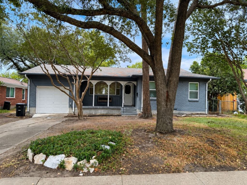 1323 Crestridge Drive, Mesquite, TX 75149 — photo 1