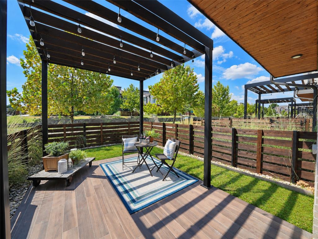 800 Emerling, McKinney, TX 75069 — photo 1