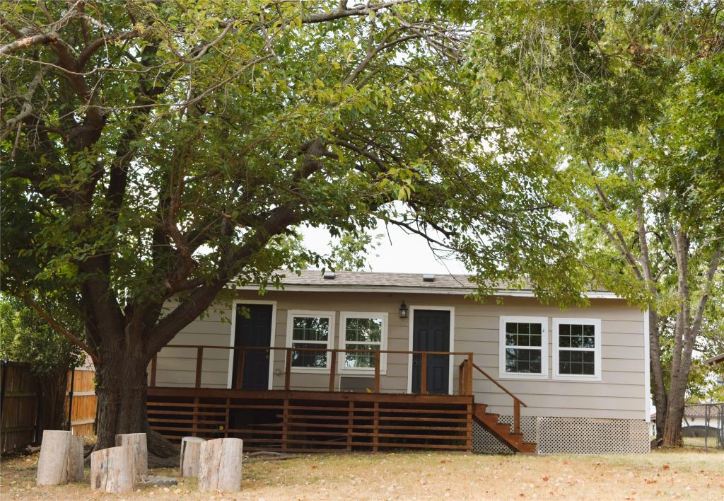 120 Marina View Court, Weatherford, TX 76087 — photo 1