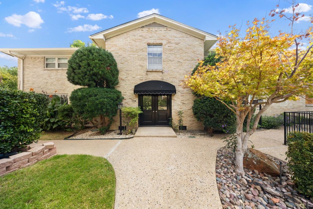 7714 Royal Lane 110, Dallas, TX 75230 — photo 1