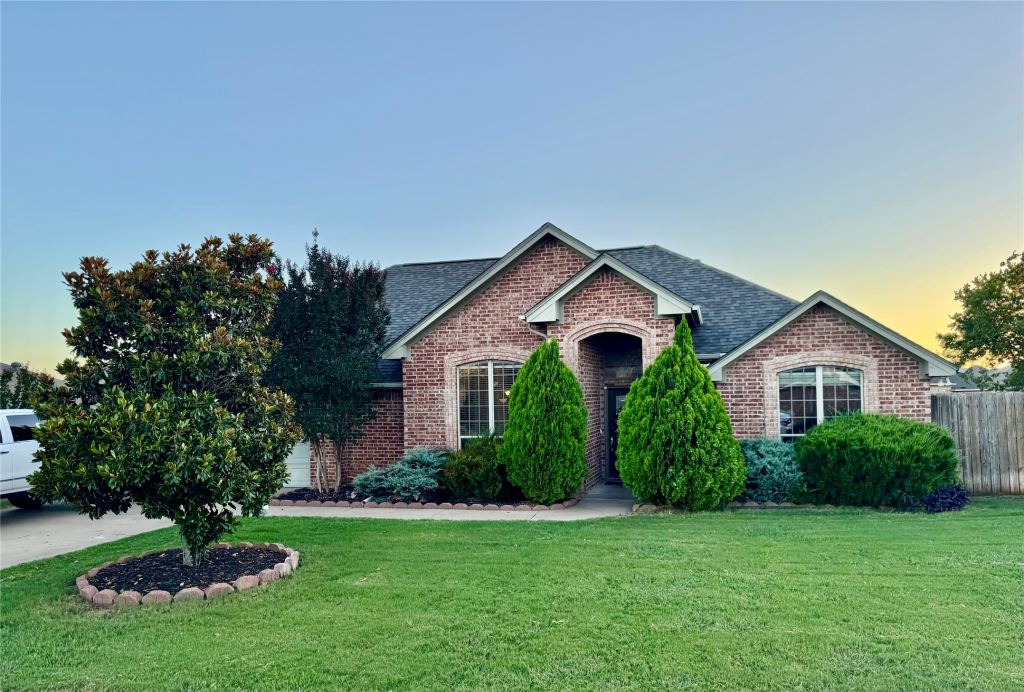 2942 Meandering Way, Granbury, TX 76049 — photo 1