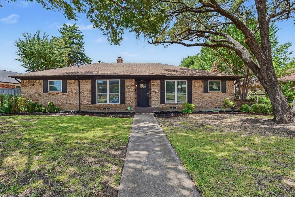 4915 Hovenkamp Drive, Dallas, TX 75227 — photo 1