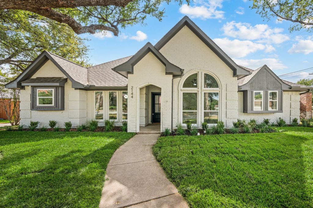 2144 Usa Drive