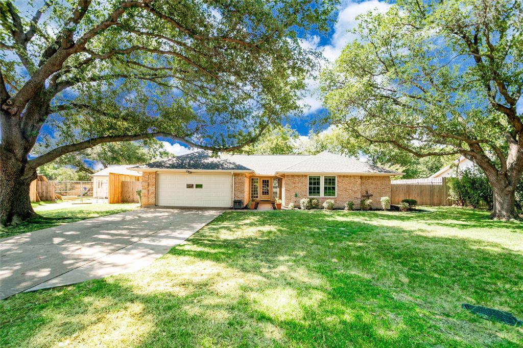1109 Stapleton Lane, Flower Mound, TX 75028 — photo 1