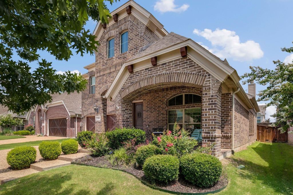 709 Auburn Court