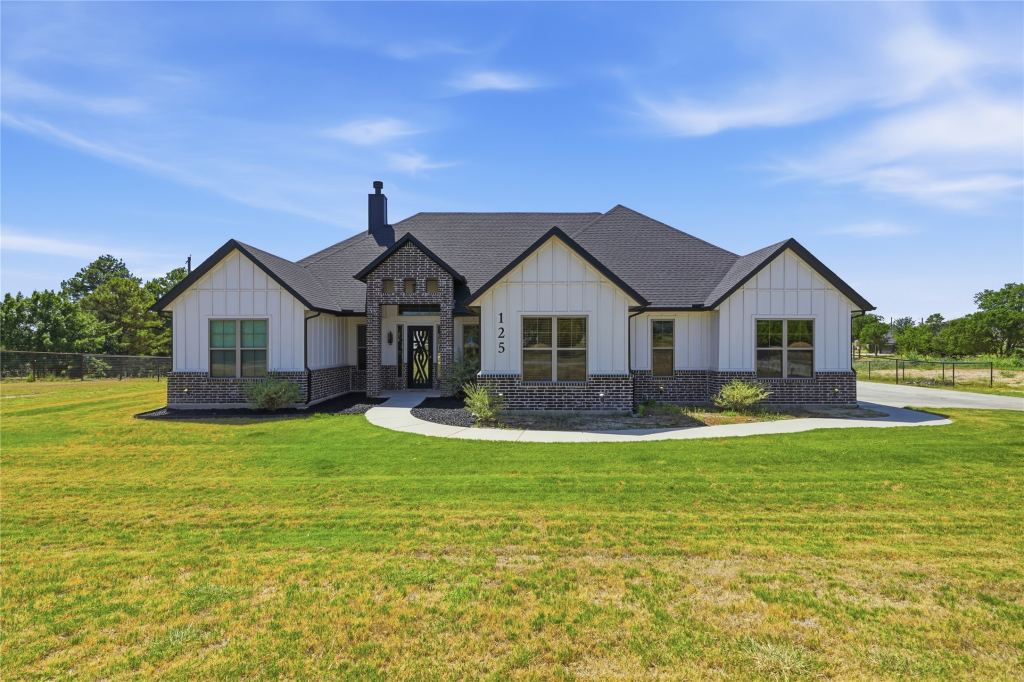 125 County Road 4865, Azle, TX 76020 — photo 1