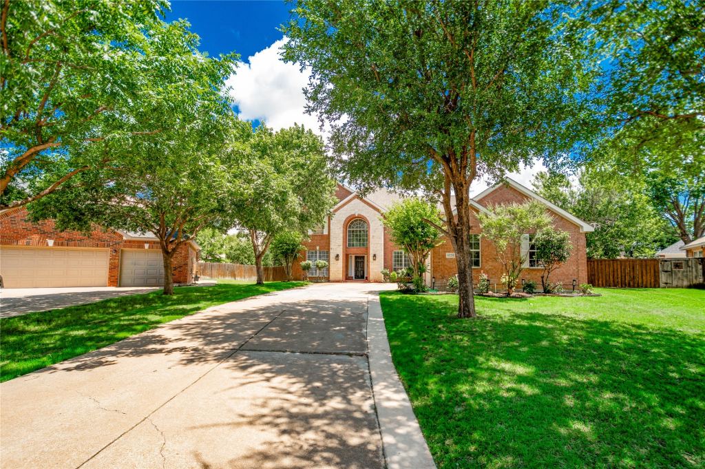 6120 Cobble Trail