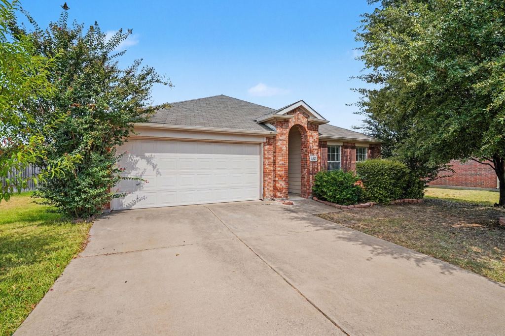 1327 Primrose Drive, Wylie, TX 75098 — photo 1