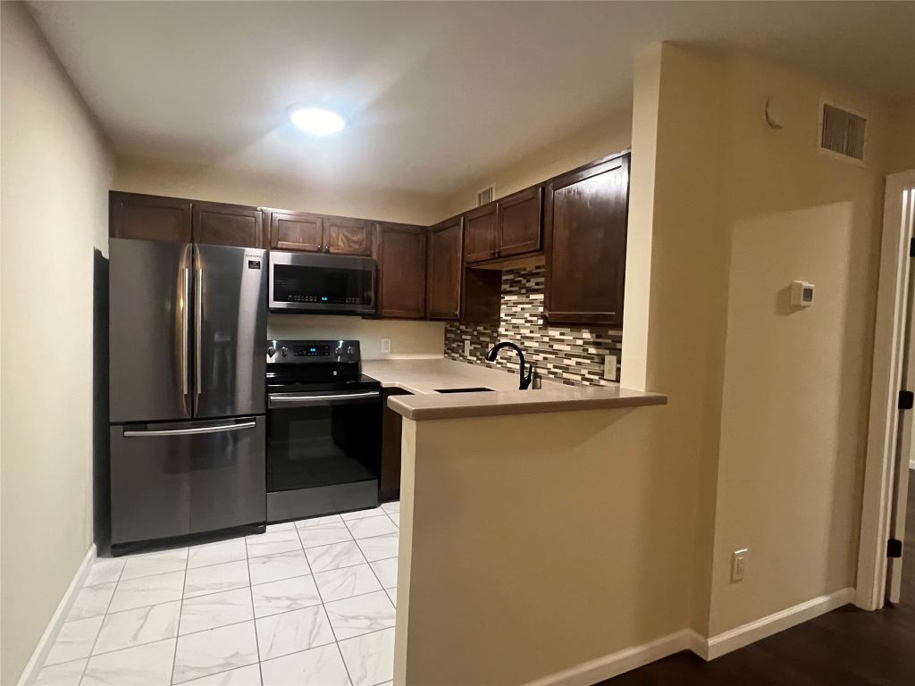 18333 Roehampton Drive 417, Dallas, TX 75252 — photo 1