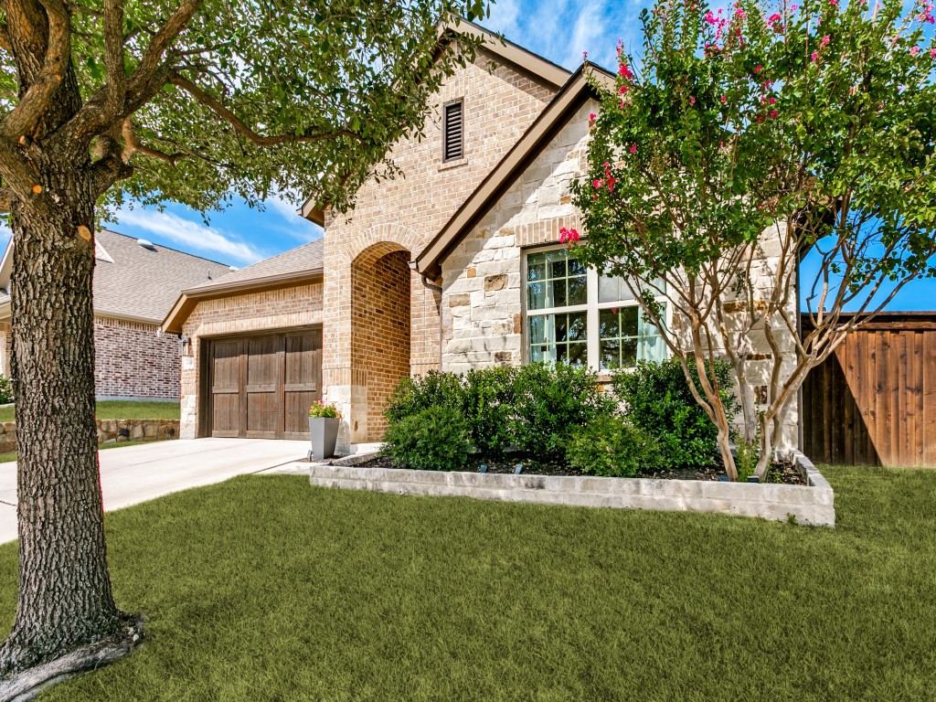 5600 Vaquero Road, Fort Worth, TX 76126 — photo 1