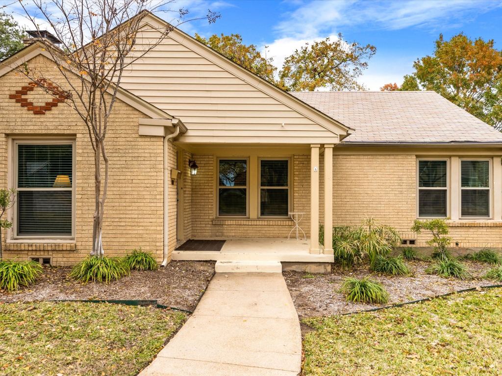3301 Worth Hills Drive, Fort Worth, TX 76109 — photo 1