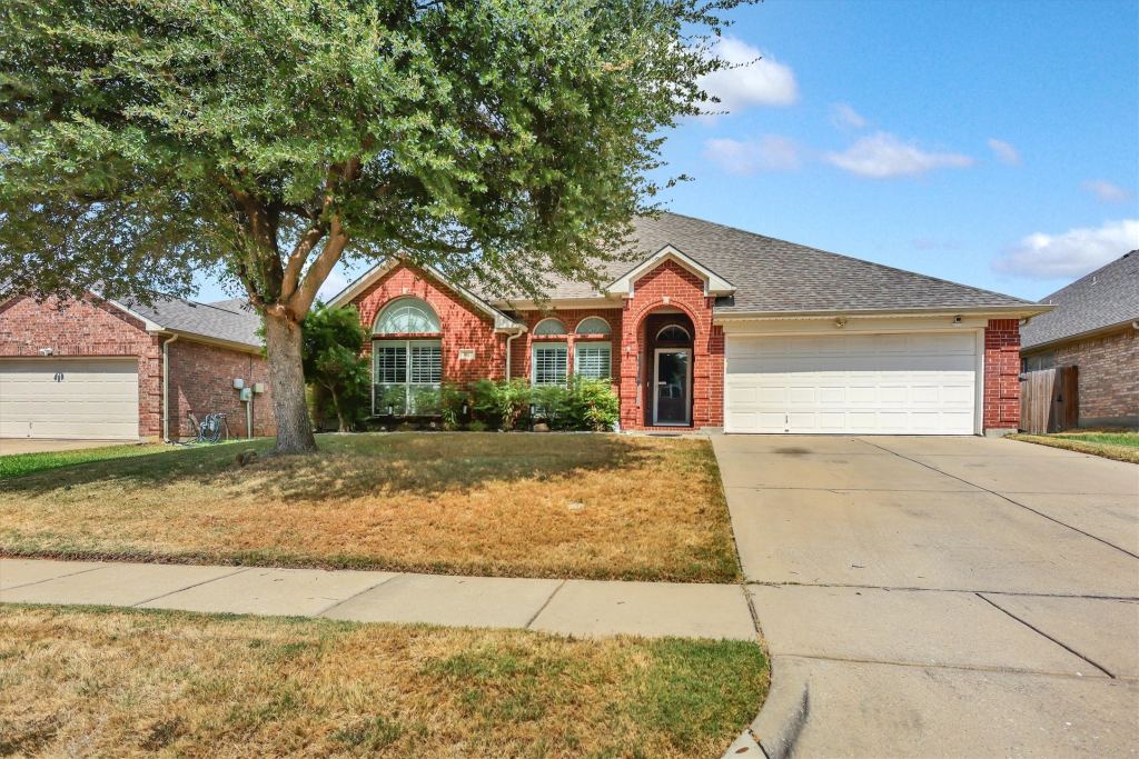 3019 Churchill Downs, Irving, TX 75060 — photo 1