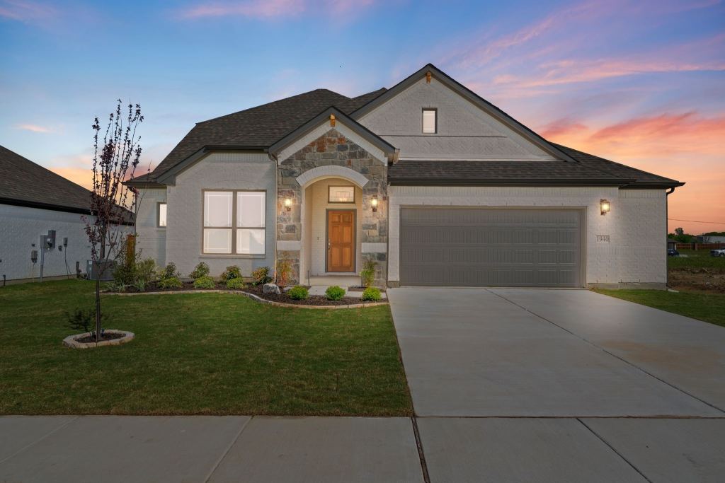 2457 Acacia Road, Cleburne, TX 76059 — photo 1
