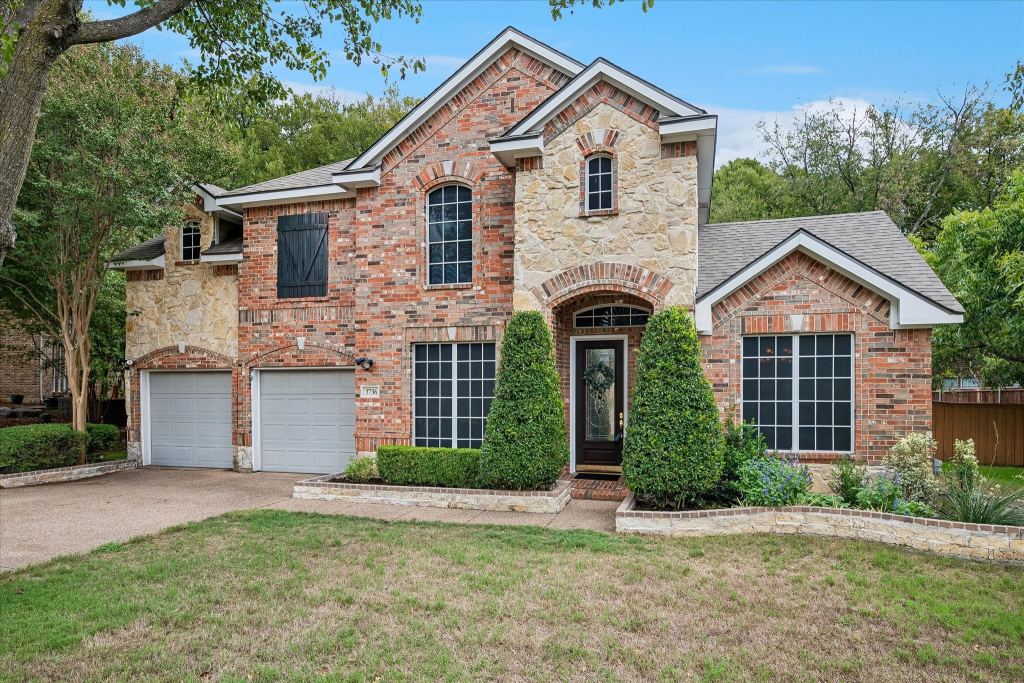 3736 Boxwood Drive, Grand Prairie, TX 75052 — photo 1