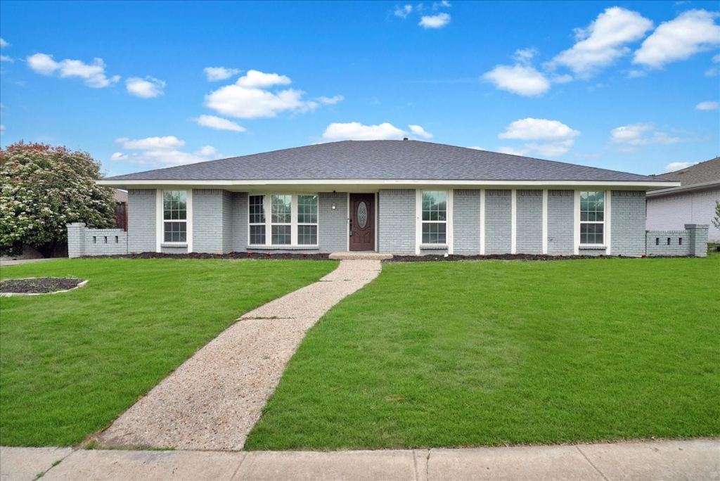 527 Goodwin Drive, Richardson, TX 75081 — photo 1