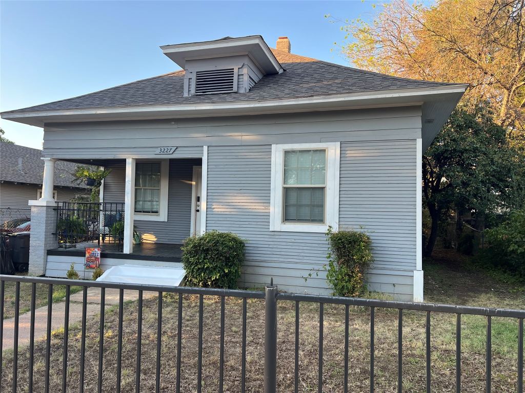 3227 Avenue I