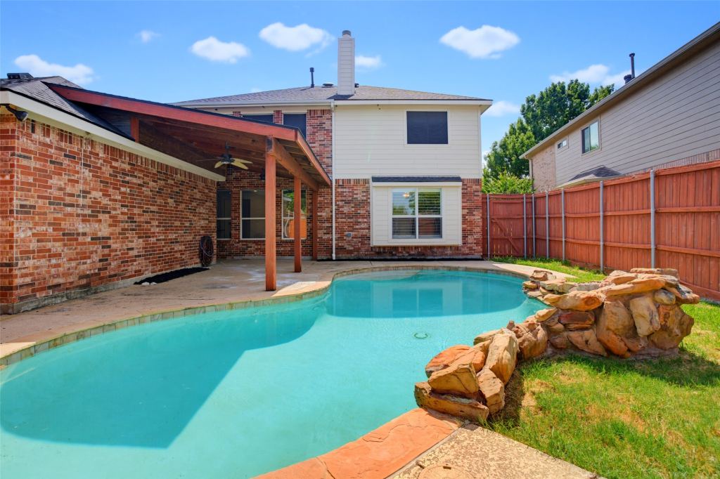 1402 Bradford Trace Drive, Allen, TX 75002 — photo 1