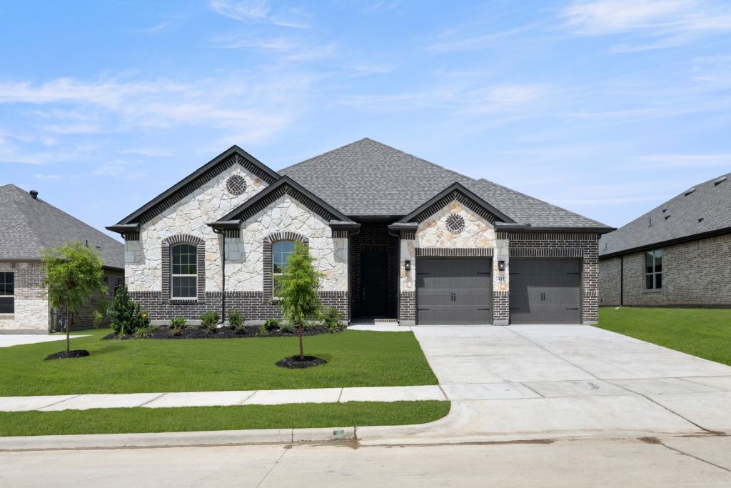 417 Wabash Drive, Waxahachie, TX 75167 — photo 1