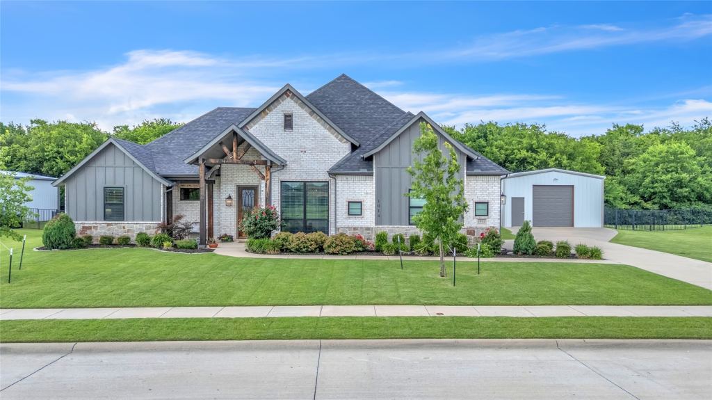 1014 Rennard Street, Caddo Mills, TX 75135 — photo 1