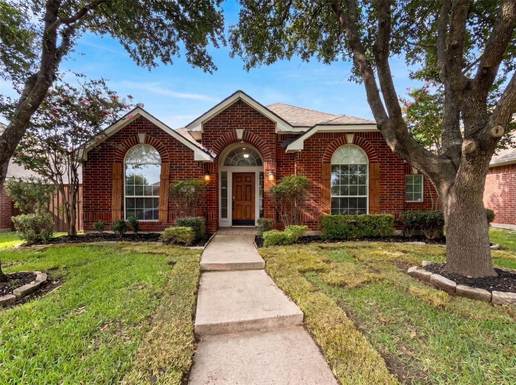 1441 Forest Oaks Court