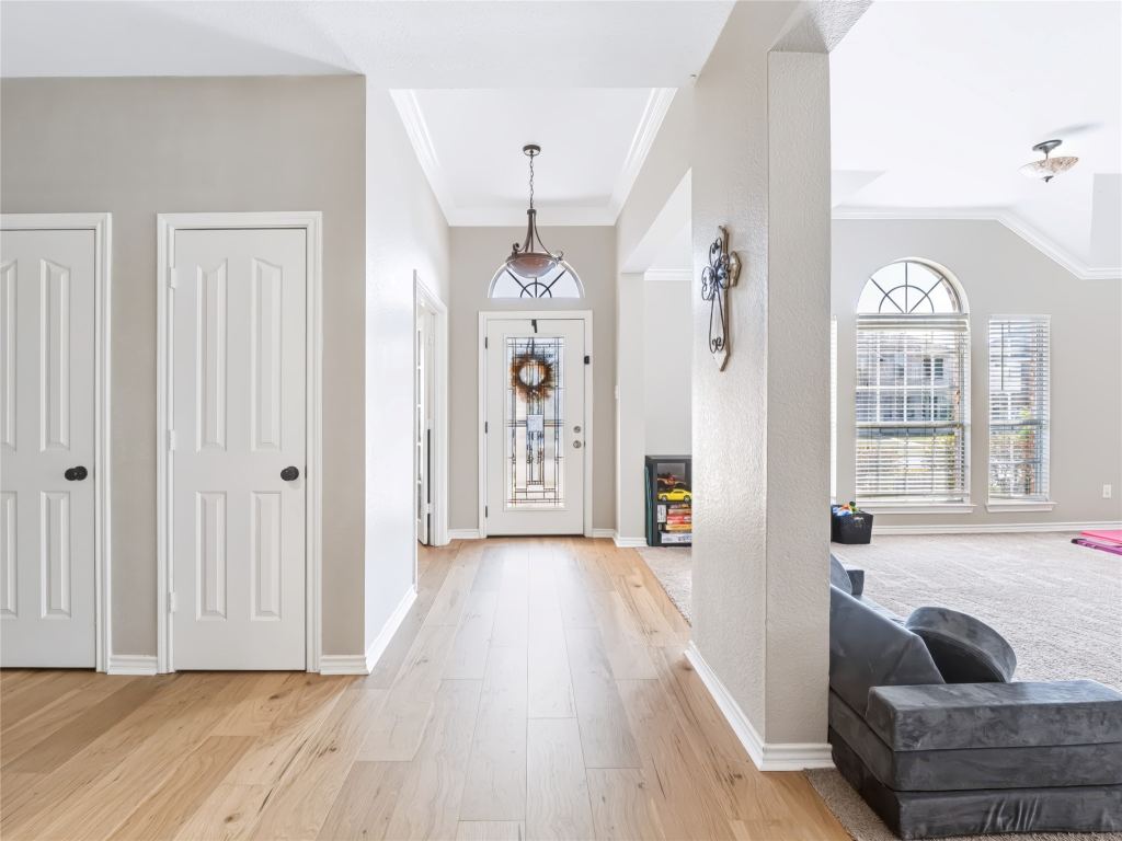 1605 Pleasant Run