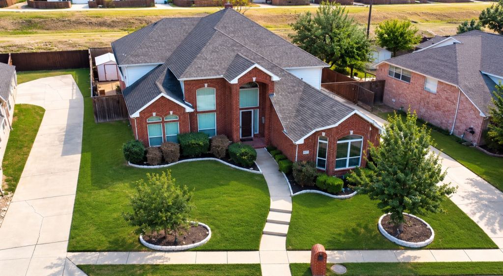 3832 Leon Drive, Carrollton, TX 75010 — photo 1
