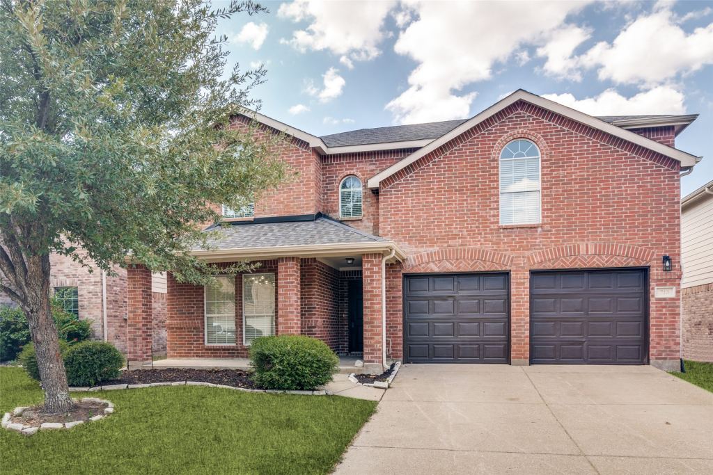 713 Hickory Lane, Fate, TX 75087 — photo 1