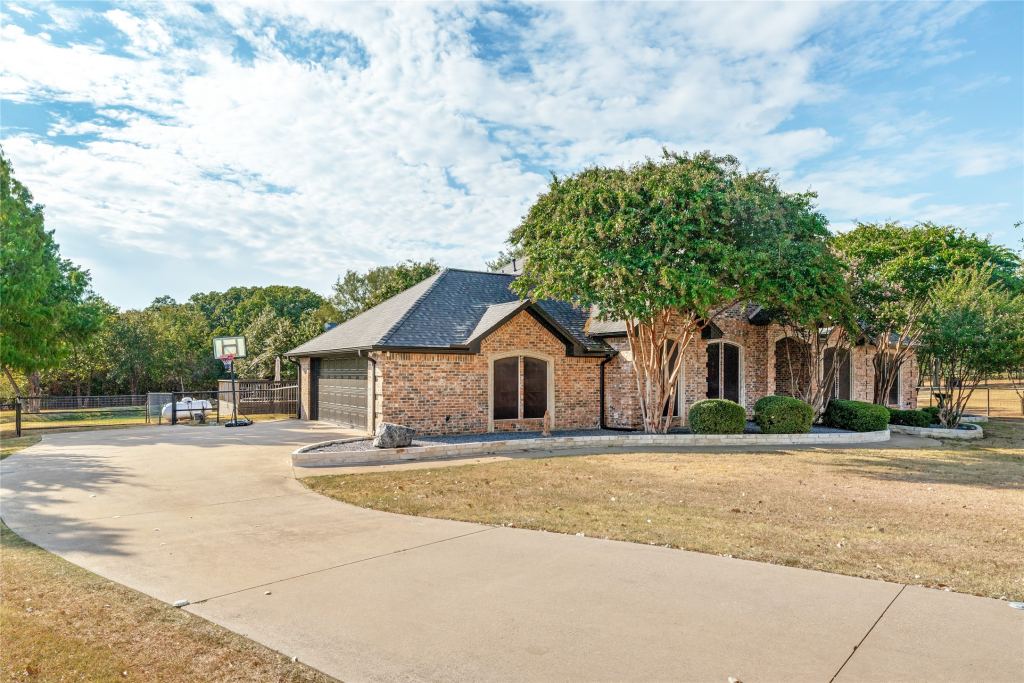 4291 Indian Paint Trail, Aubrey, TX 76227 — photo 1