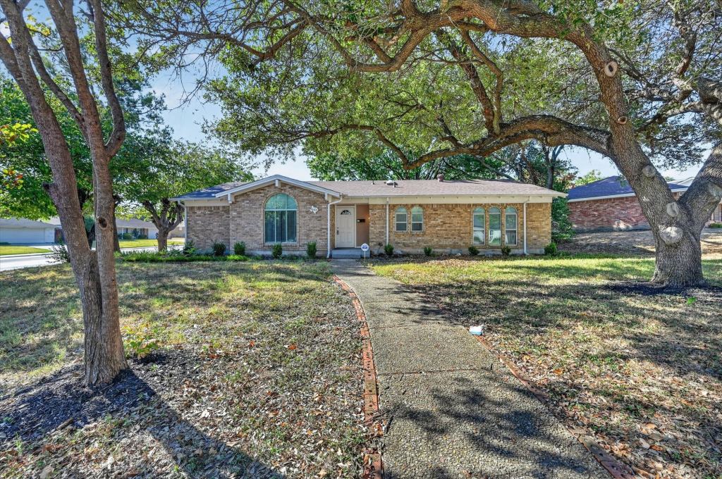 6401 Winn Street, Fort Worth, TX 76133 — photo 1