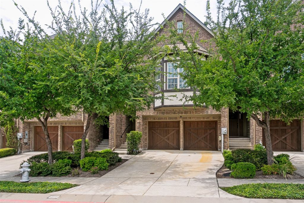 2662 Sherwood Drive, Lewisville, TX 75067 — photo 1