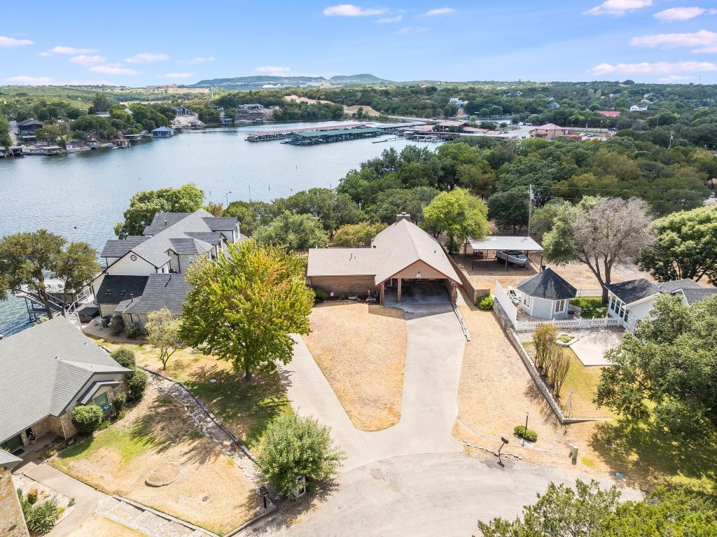 643 S Rough Creek Court, Granbury, TX 76048 — photo 1