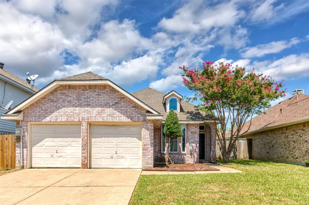 1329 Maywood Court, Plano, TX 75023 — photo 1
