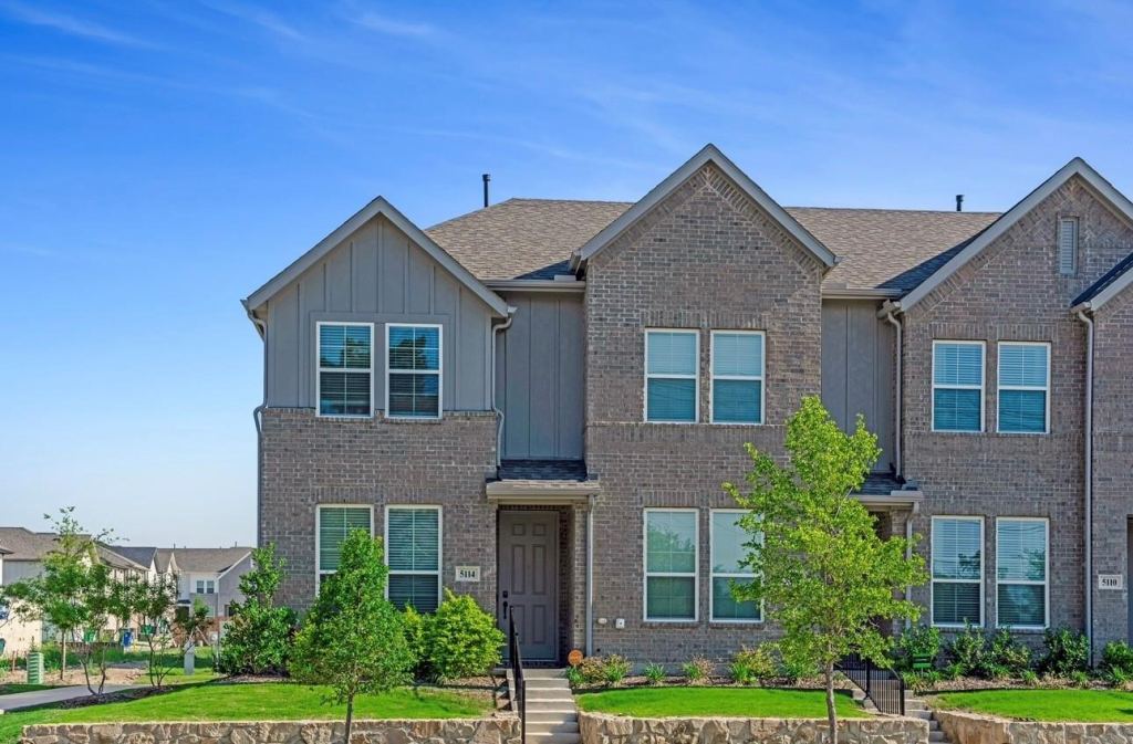 5114 Springlake Parkway, Haltom City, TX 76117 — photo 1