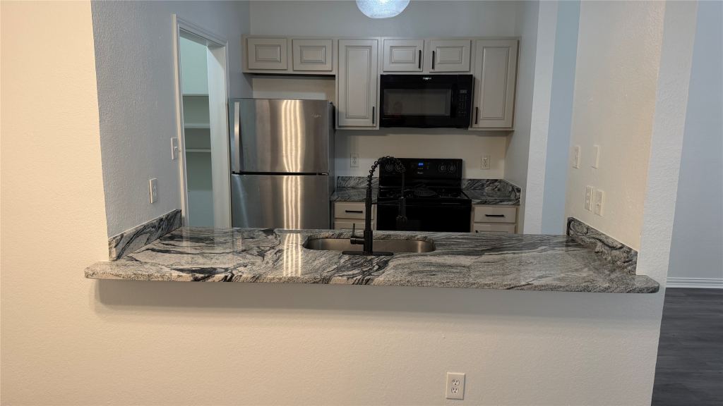 7340 Skillman Street 410, Dallas, TX 75231 — photo 1