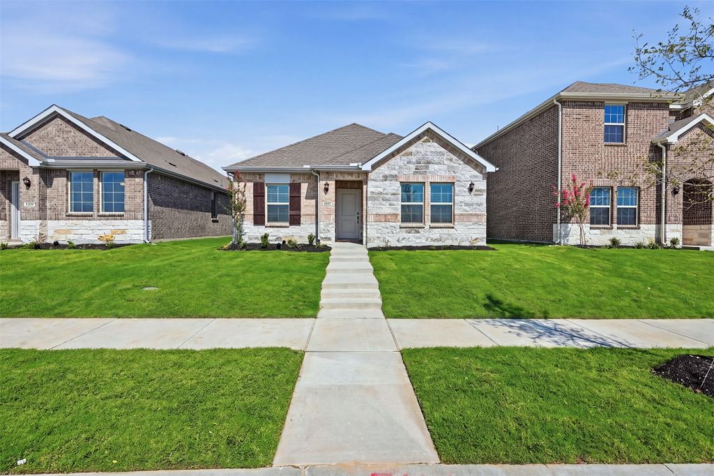 2541 Crestone Drive, Celina, TX 75009 — photo 1