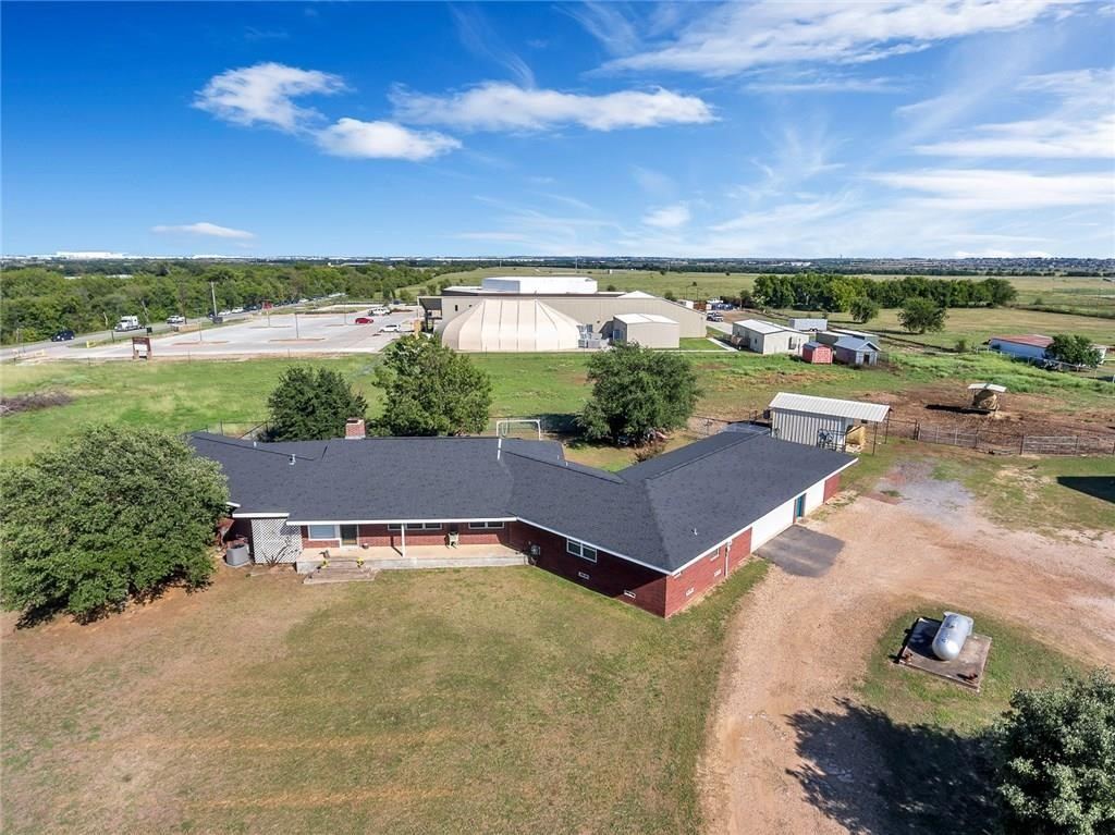 1061 Boaz Road, Fort Worth, TX 76052 — photo 1