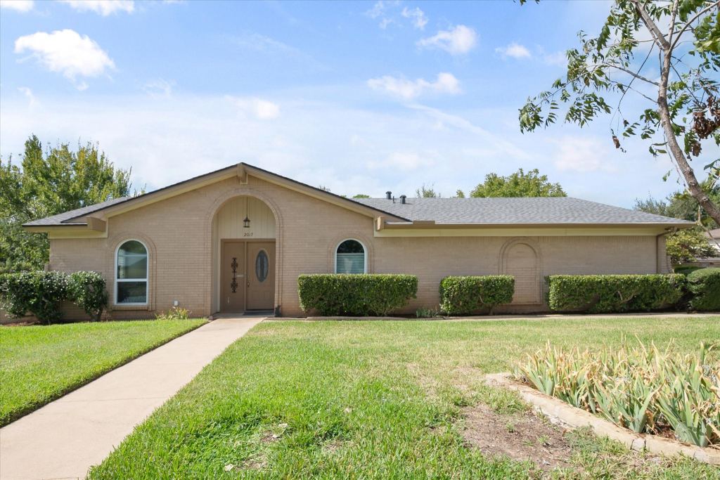 2017 Hurstview Drive, Hurst, TX 76054 — photo 1