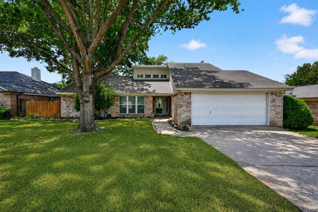 4610 Bellefontaine Court, Arlington, TX 76017 — photo 1