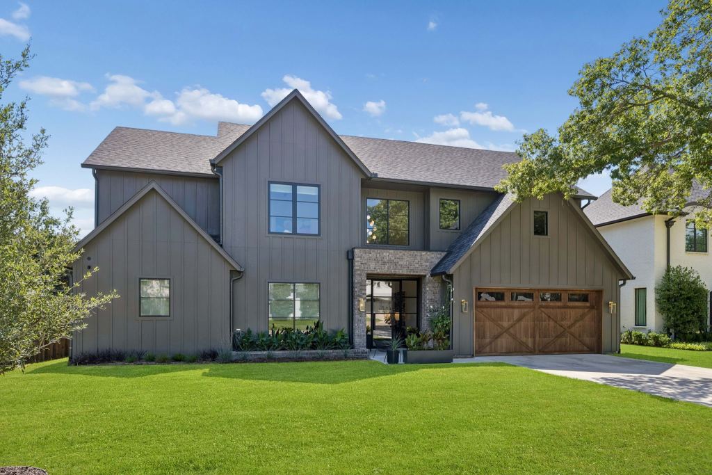 4046 Clover Lane