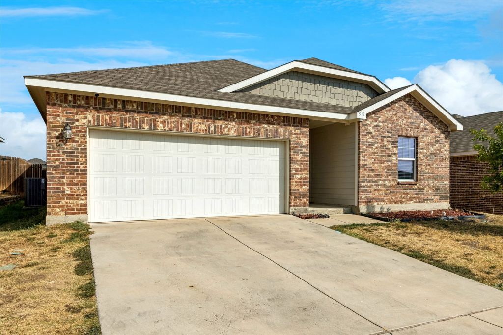 513 Leeward Lane, Crowley, TX 76036 — photo 1