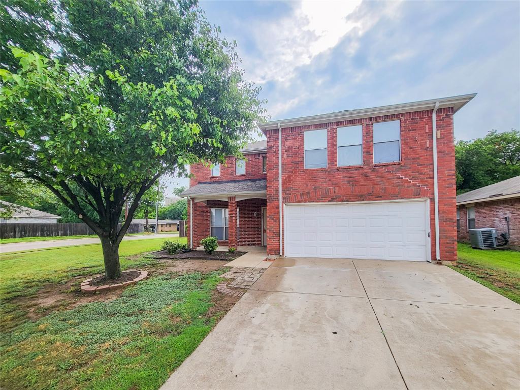 372 Marsha Street, Saginaw, TX 76179 — photo 1