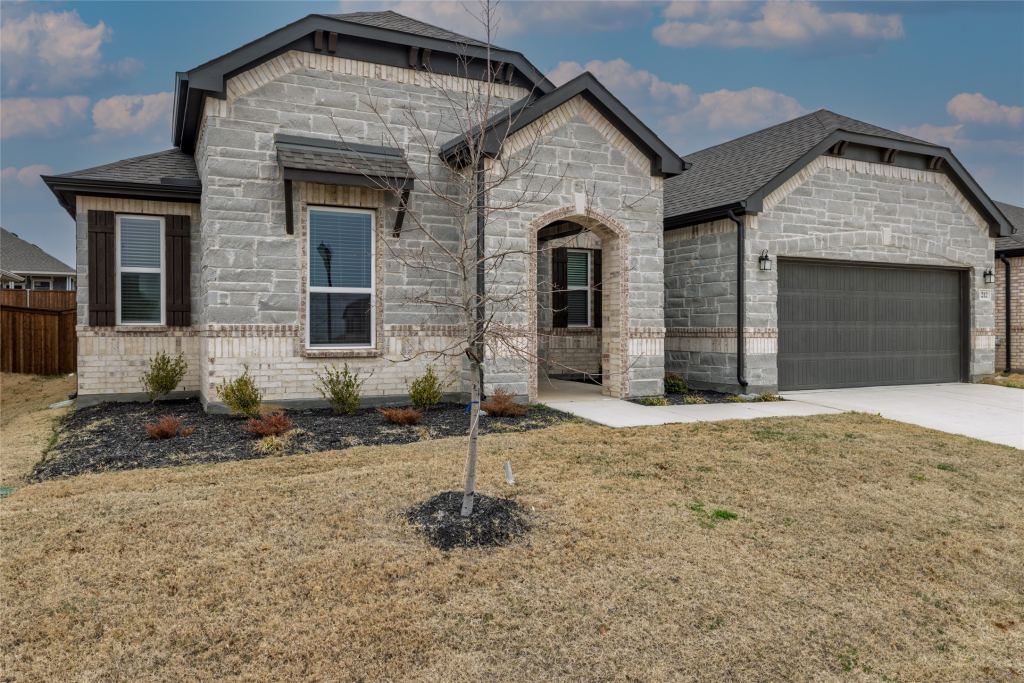 212 Colvin Lane, Justin, TX 76247 — photo 1